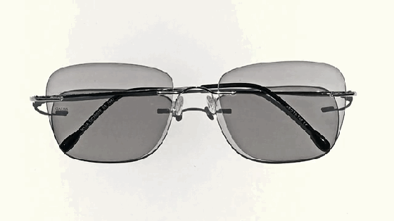 自動調節顏色和透明度的眼鏡 ?？嶙o眼都用得上