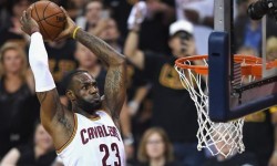 下賽季你可以戴著VR在家看NBA！門票錢省了