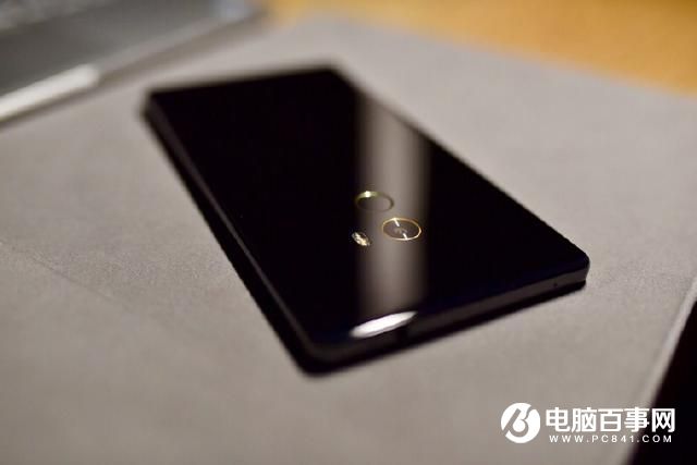 小米MIX:不是抄襲 而是在走一條路