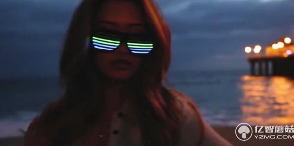 撩妹必備！這個(gè)發(fā)光眼鏡讓你瞬間成為Party焦點(diǎn)