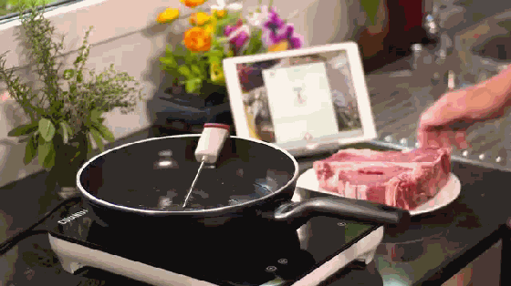 在鍋上裝上這小東西 飯菜好了會自己“喊你”