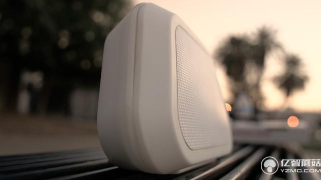 這個(gè)裝置只需要三步 就能把無線耳機(jī)變音箱