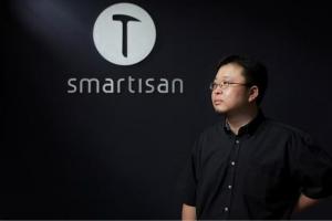 錘粉再將羅永浩告上法庭 稱老羅讓這世界更惡心了一點