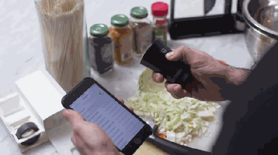 夠文藝！這個(gè)音樂瓶塞能讓玻璃瓶秒變無線音箱