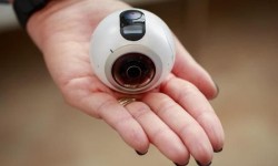 樂視股價閃崩猛縮水 魅族發(fā)布電視盒子