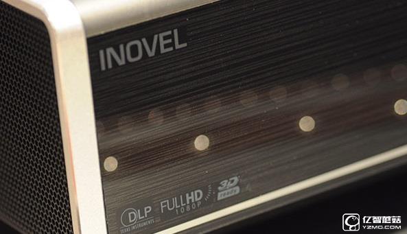 艾洛維鋒芒VH700 激光電視正面標識 艾洛維鋒芒VH700 激光電視正面標識