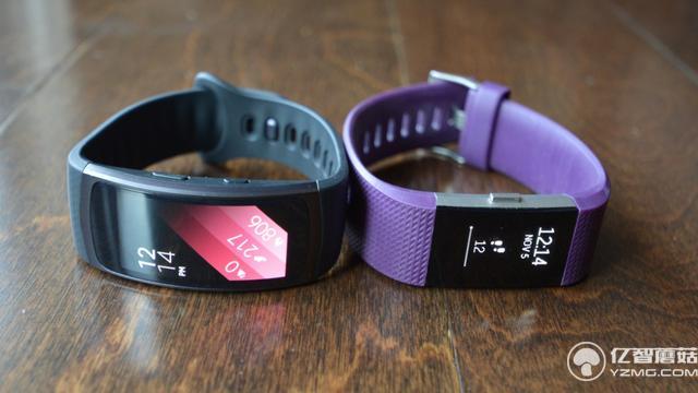Gear Fit 2對比Fitbit Charge 2 誰更好用？