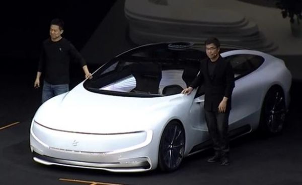 賈躍亭承認(rèn)，樂視汽車前期投入巨大，陸續(xù)花掉100多億自有資金，直接導(dǎo)致對(duì)LeEco的資金支持不足