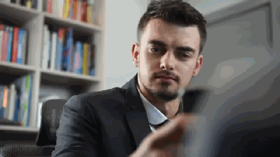 獨生子女太孤單?這個機器人能陪孩子學習一起玩