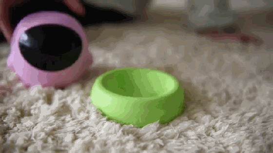 獨生子女太孤單?這個機器人能陪孩子學習一起玩