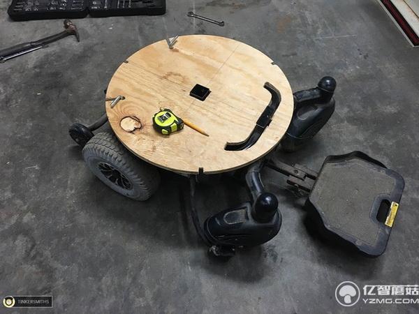 超怪異的電動(dòng)代步車:看上去像是一個(gè)籠子