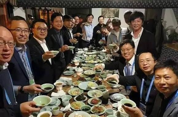 馬化騰/雷軍等IT大佬都參加晚宴 馬云為什么不去?