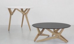 超有才華的小圓桌可秒變茶幾 過程相當機智