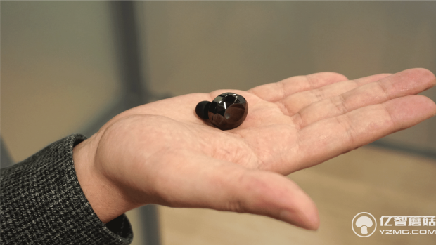 寧聾不戴助聽器？別自卑！這款助聽器又帥又好用