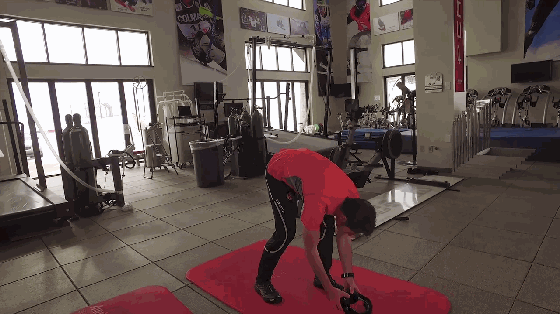 要當(dāng)超級(jí)英雄了!這耳機(jī)能電擊大腦激發(fā)潛能