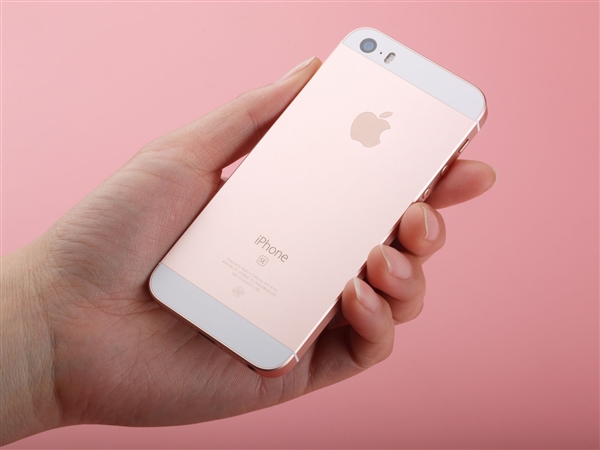 比iPhone 7還慘 國行iPhone SE價格暴降