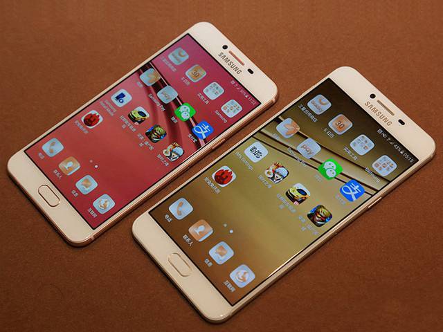 顏控黨購機法則：外觀銷魂 自拍強勢 