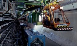 來看看維護大型隧道的機器人長什么樣