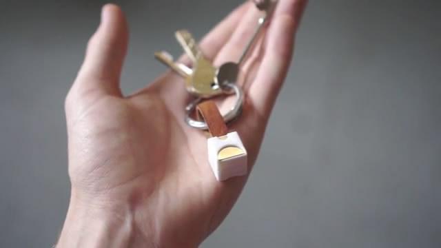 應急神器!這個小玩意能讓你用普通AA電池給手機充電