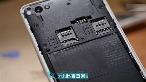 堅果手機怎么裝卡 堅果手機 sim卡安裝圖文教程