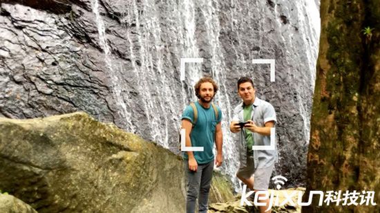 AirSelfie迷你無人機(jī)僅52g 航拍自拍美美噠