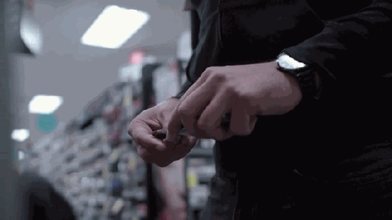 相信你從未見過如此便攜的錢包