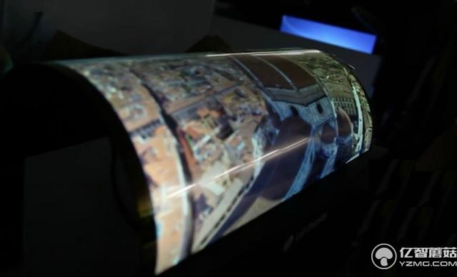 新型柔性OLED屏問世 能像衣服似的穿身上