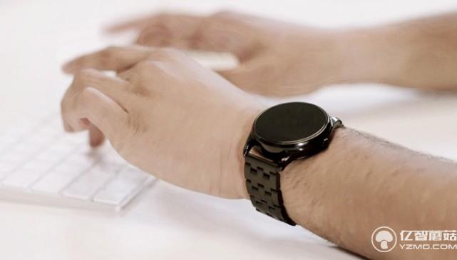 這款心率檢測超強(qiáng)的智能手表 可以媲美心電圖儀