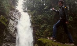 DreamGrip看起來(lái)挺復(fù)雜 但能讓手機(jī)攝影拍出大片的效果