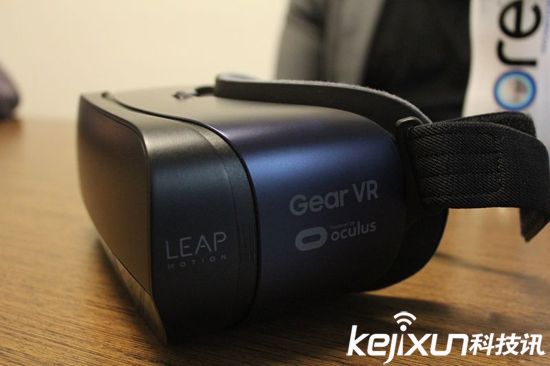 VR頭顯設備融入手部追蹤 擺脫控制器束縛