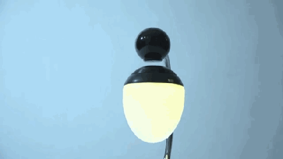 磁懸浮臺燈還能當(dāng)揚聲器 放家里超顯復(fù)古范兒