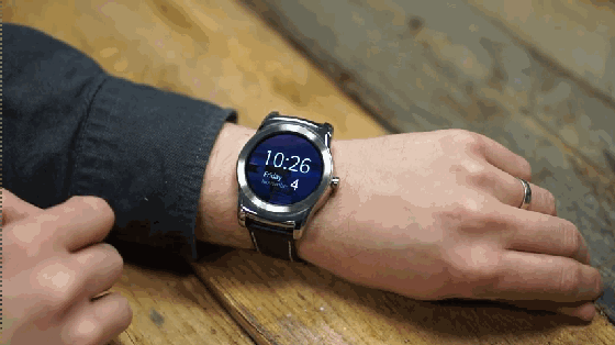 旗魚開發智能手表系統 也是傳統觸控式畫面簡約