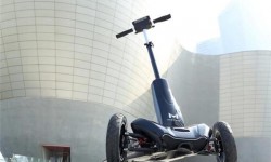 Transboard電動滑板車：上班高峰不被擠懷孕