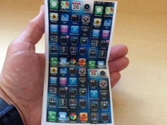 蘋果三星新戰(zhàn)場(chǎng)：可折疊手機(jī)能否帶來(lái)生機(jī)？