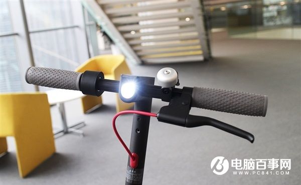 小米電動滑板車圖賞 一次充電可續航30公里