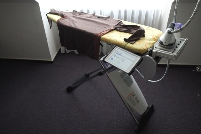 家庭主婦必入 智能化交互式熨衣板讓家務(wù)更輕松