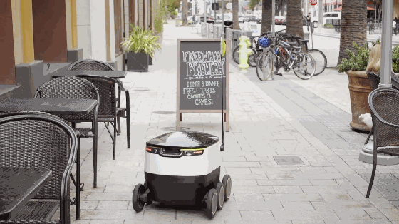 送餐小哥要失業(yè) 這活兒以后機(jī)器人就能干了