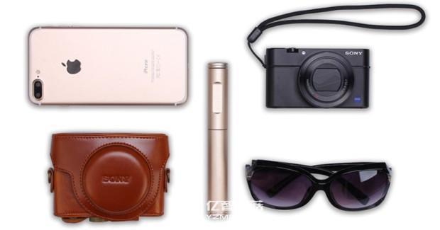 這是世界上最小的自拍桿了吧 不比口紅大多少