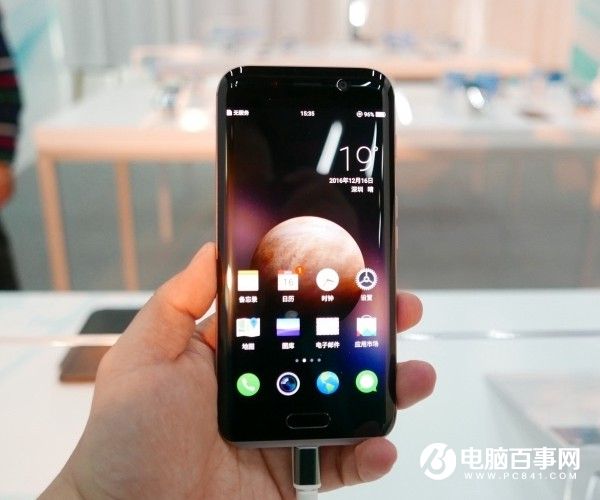 八曲面?攝像頭 榮耀Magic真機圖賞