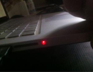 Mac耳機孔亮紅燈的解決辦法