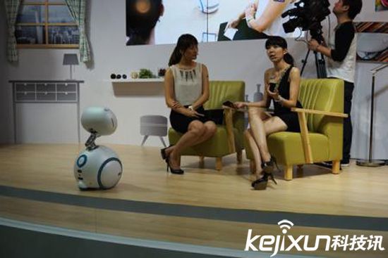 華碩家庭機器人Zenbo開年發(fā)售 售價4300元起