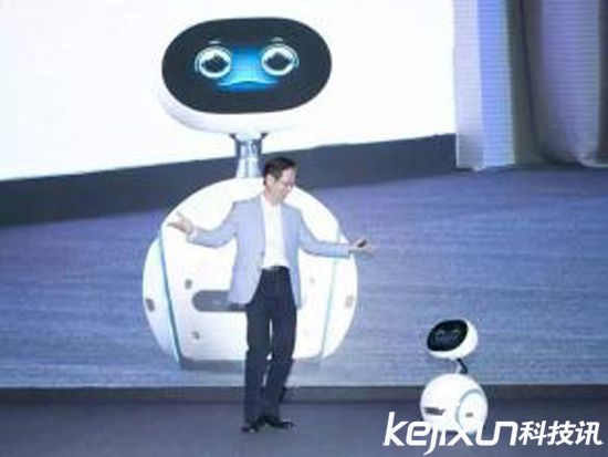 華碩家庭機器人Zenbo開年發(fā)售 售價4300元起