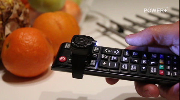 套在遙控器上的LED燈 讓你不再為摸黑換臺而煩惱