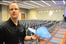 Festo展示三款仿生機器人 空中翱翔的蝴蝶水母和企鵝