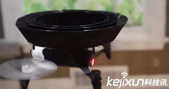 世界首款空氣凈化無人機 對抗霧霾新思路