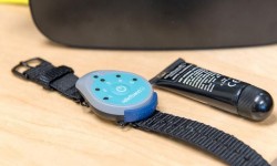 vr眼鏡看久了會頭暈怎么辦？這款手環能緩解動暈癥狀