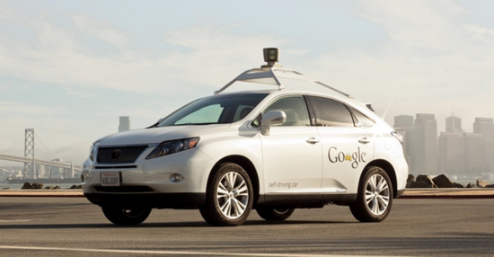 我們離開上一輛無人駕駛車去上班還有多遠？