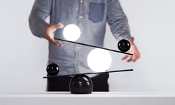 把蹺蹺板玩出這樣的境界也是沒誰了