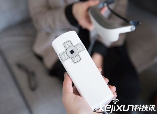 美國科技公司打造AR眼罩 幫助低視力患者恢復視力 