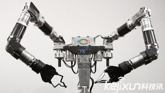 美國海軍研制水下拆彈機(jī)器人 還可維修海上鉆井平臺(tái)